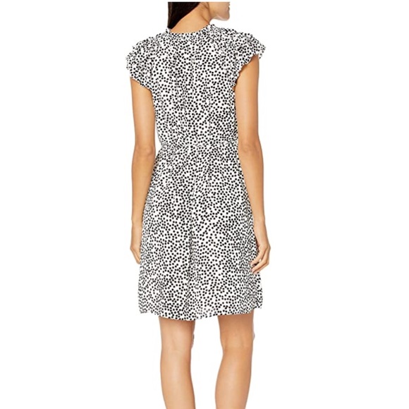 Lark & Ro womens Split Neck Ruched Flutter Sleeve Dress - Picture 2 of 9